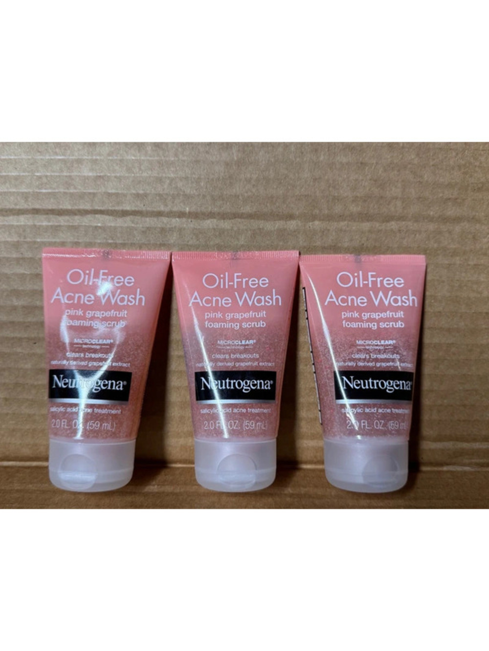 3 Neutrogena Oil-Free Acne Wash Pink Grapefruit Foaming Scrub